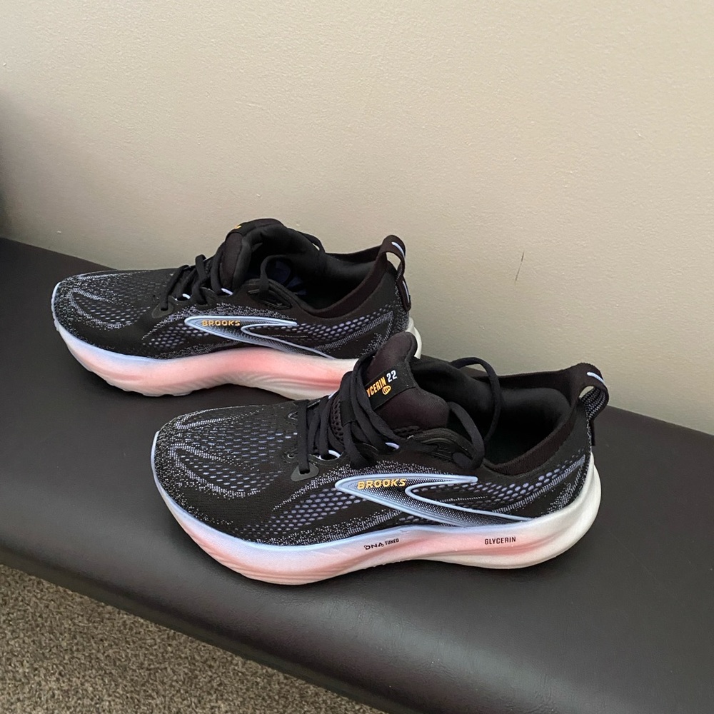 Brooks Glycerin 22 Women's Athletic Shoes